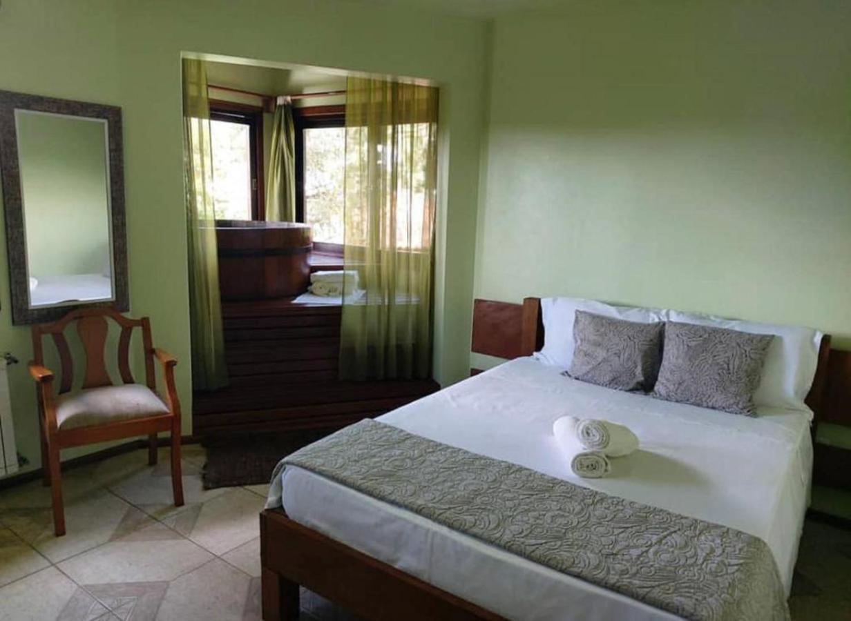 Rodeio Das Lagoas Hotel กัมบารา ภายนอก รูปภาพ